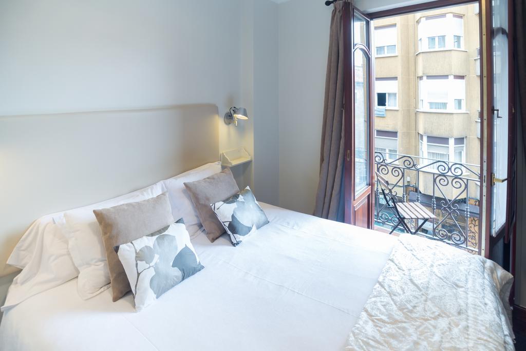 Cuatro Caminos Rooms Torrelavega Dış mekan fotoğraf