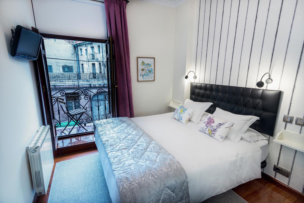 Cuatro Caminos Rooms Torrelavega Dış mekan fotoğraf